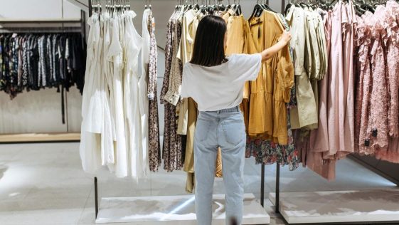 Fast fashion comment éviter la mode jetable 